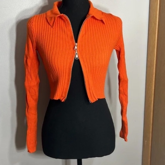 Forever 21 Double Zipper Ribbed Crop Top Sweater - Picture 2 of 3